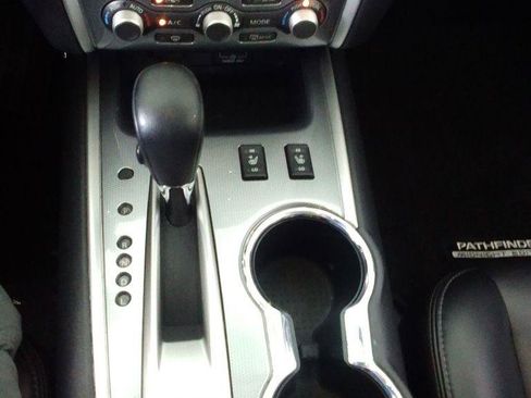 Used 2018 Nissan Pathfinder SL w/ Midnight Edition Package AWD/4WD image 11