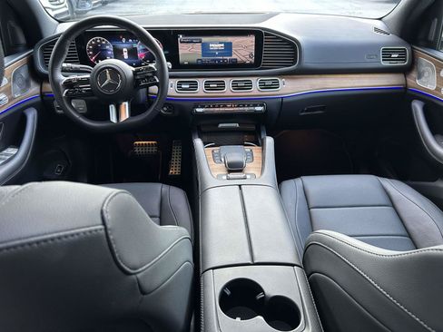 Certified 2025 Mercedes-Benz GLS 450 4MATIC image 27