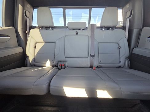 Used 2023 GMC Sierra 1500 SLT w/ SLT Premium Plus Package image 26