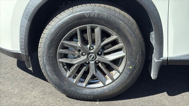 Used 2023 Nissan Rogue S FWD image 6