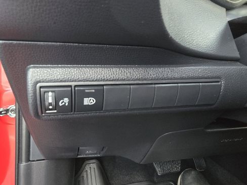 Certified 2025 Toyota Corolla XSE image 18