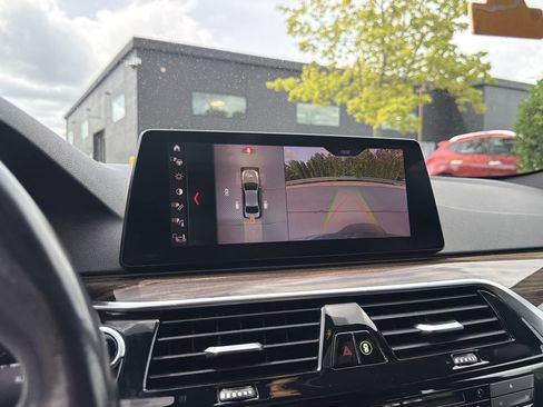Used 2019 BMW 530i w/ Premium Package RWD image 21