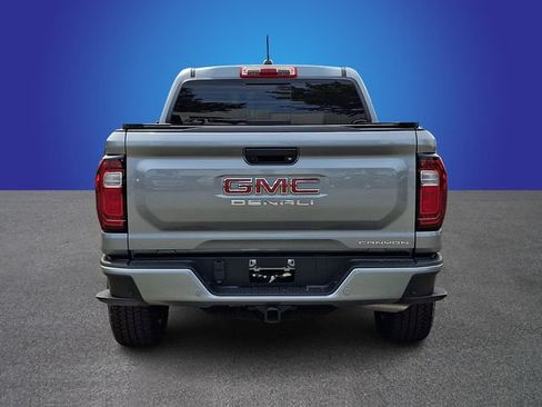 Used 2025 GMC Canyon Denali AWD/4WD image 5