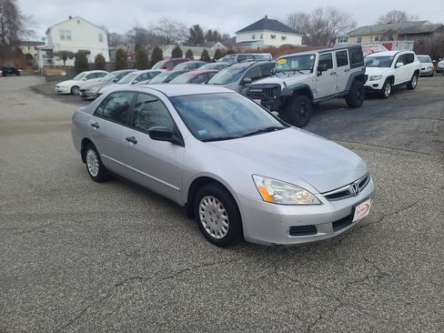 Used 2007 Honda Accord VP image 9