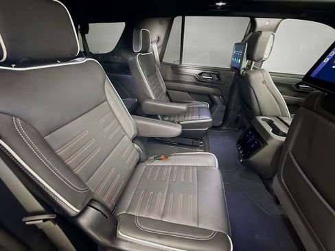 Used 2025 GMC Yukon AT4 Ultimate image 33