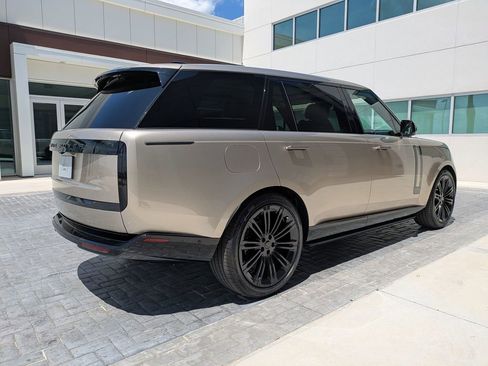 New 2026 Land Rover Range Rover Long Wheelbase SE AWD/4WD image 5
