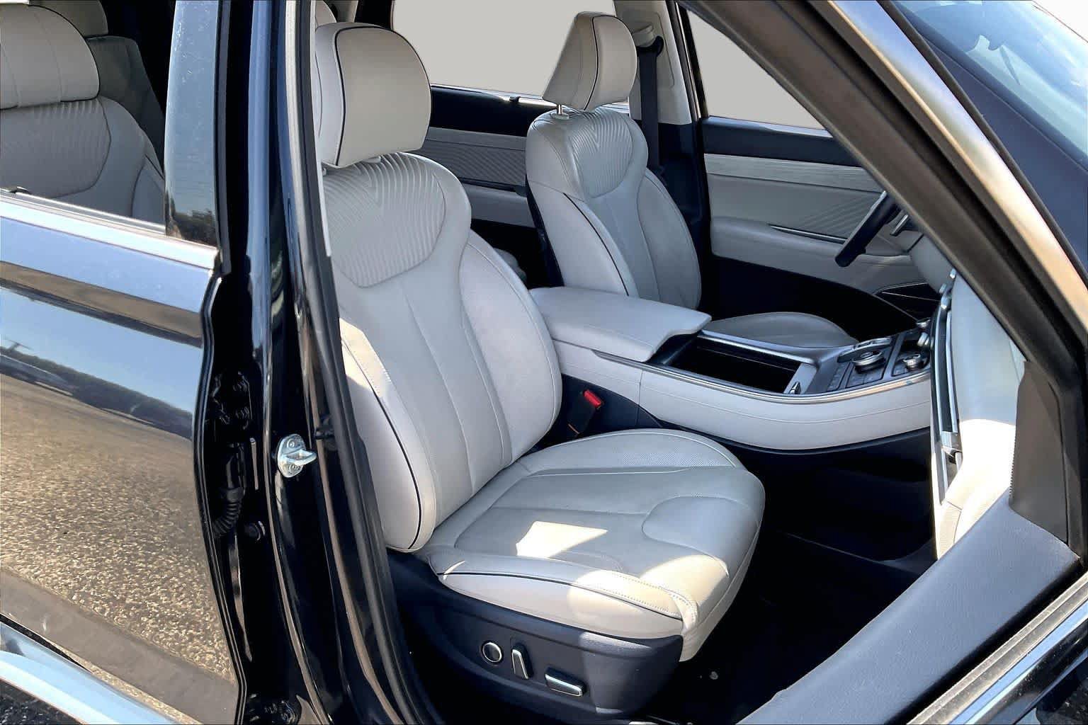 Used 2024 Hyundai Palisade Calligraphy FWD image 9