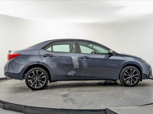 Used 2018 Toyota Corolla SE FWD image 9