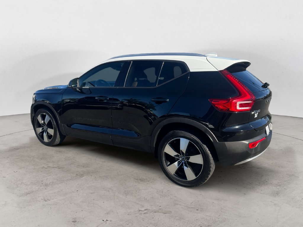Used 2019 Volvo XC40 T5 Momentum AWD/4WD image 3