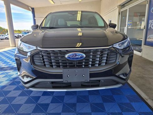 New 2025 Ford Escape Active image 2