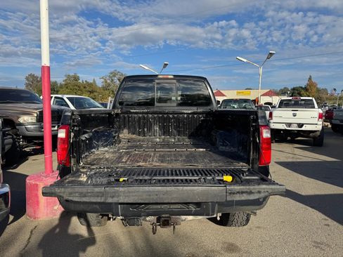 Used 2011 Ford F350 Lariat w/ Chrome Pkg image 5