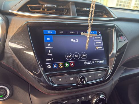 Used 2022 Chevrolet TrailBlazer RS w/ Technology Package image 13