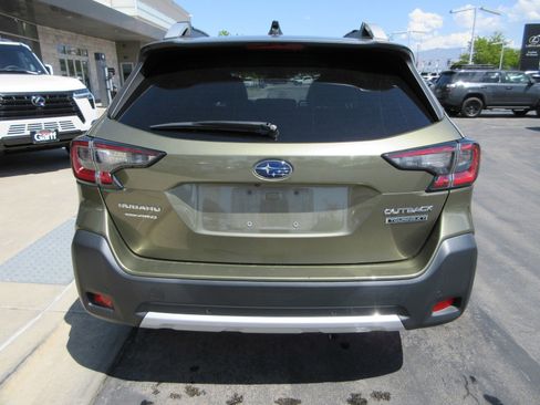 Used 2023 Subaru Outback Touring XT w/ Tech Package 2 AWD/4WD image 7