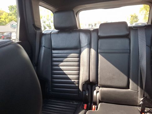 Used 2019 Jeep Grand Cherokee Limited X image 18