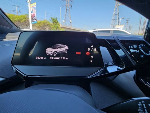 Certified 2023 Volkswagen ID.4 S RWD image 19