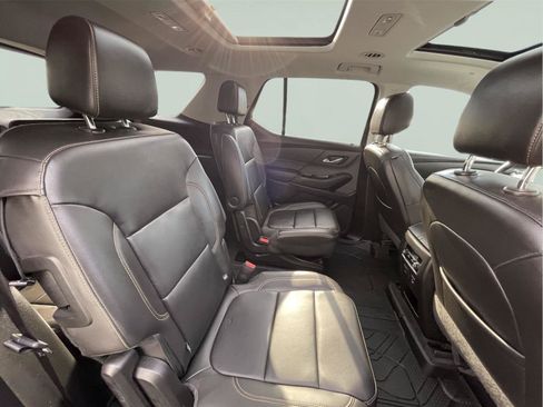 Used 2021 Chevrolet Traverse RS AWD/4WD image 20