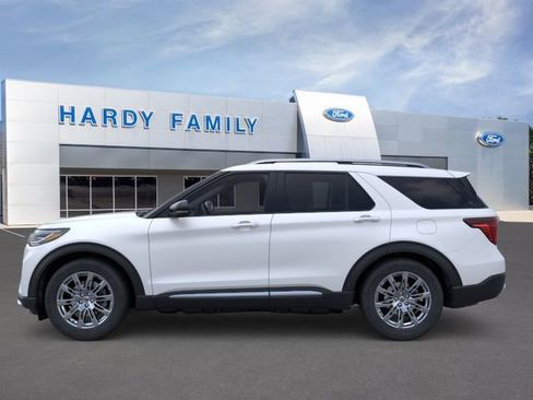 New 2026 Ford Explorer Platinum RWD image 3