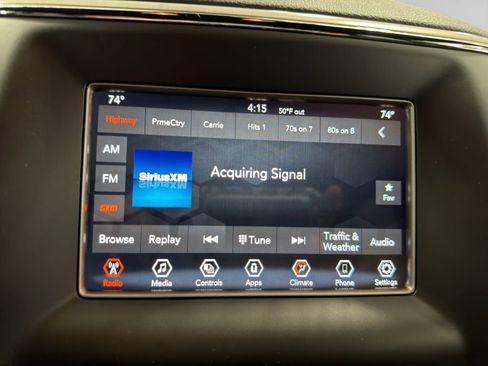 Used 2021 Jeep Grand Cherokee Laredo image 33