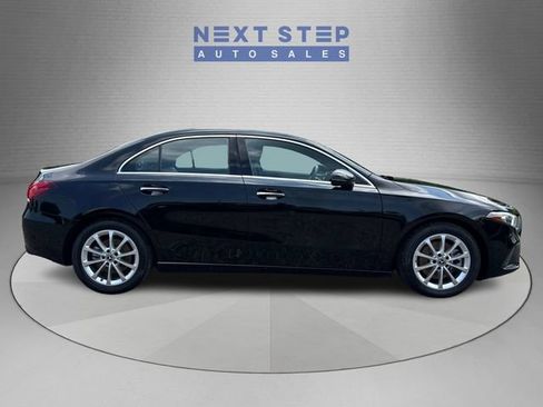 Used 2019 Mercedes-Benz A 220 4MATIC image 9