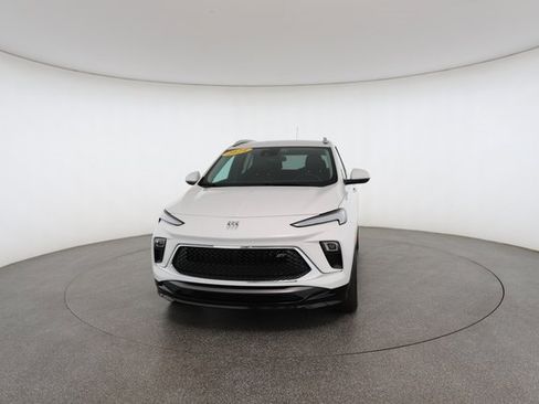 Used 2024 Buick Encore GX Sport Touring image 31