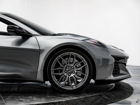 Used 2024 Chevrolet Corvette Z06 image 24