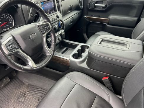 Used 2021 Chevrolet Silverado 1500 LT Trail Boss w/ Convenience Package II image 12