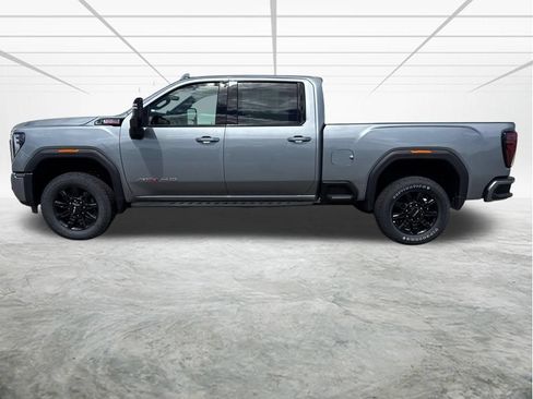 Used 2025 GMC Sierra 3500 AT4 w/ AT4 Premium Plus Package AWD/4WD image 2