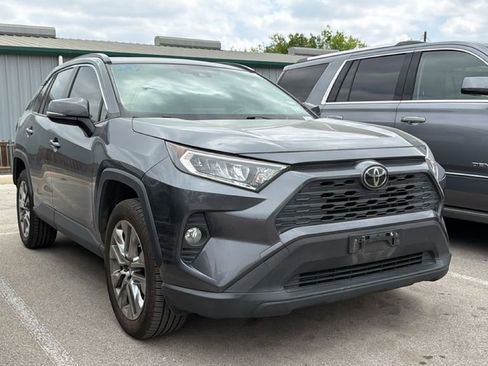 Used 2019 Toyota RAV4 XLE Premium w/ Cold Weather Package image 3