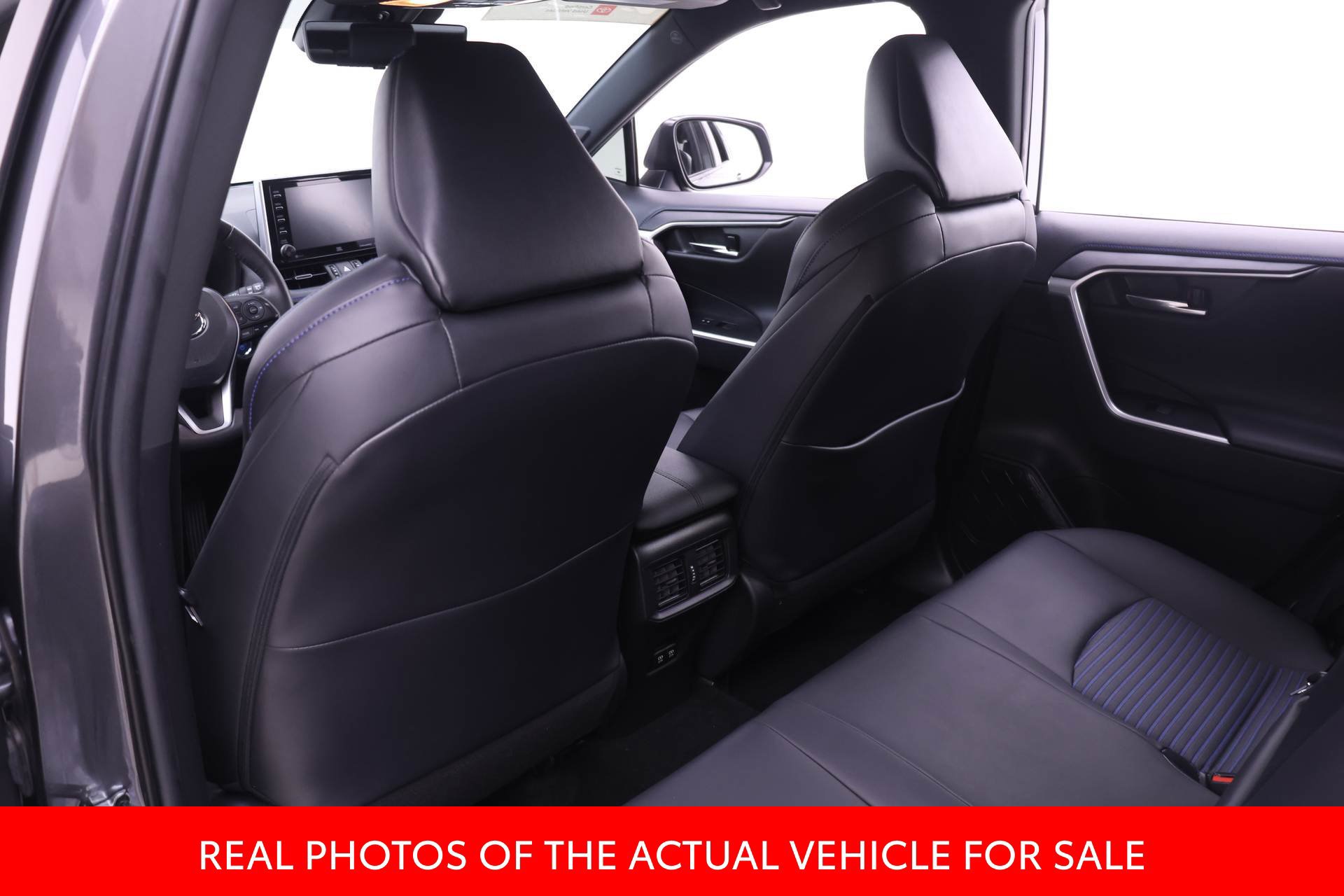 Used 2021 Toyota RAV4 XSE AWD/4WD image 11