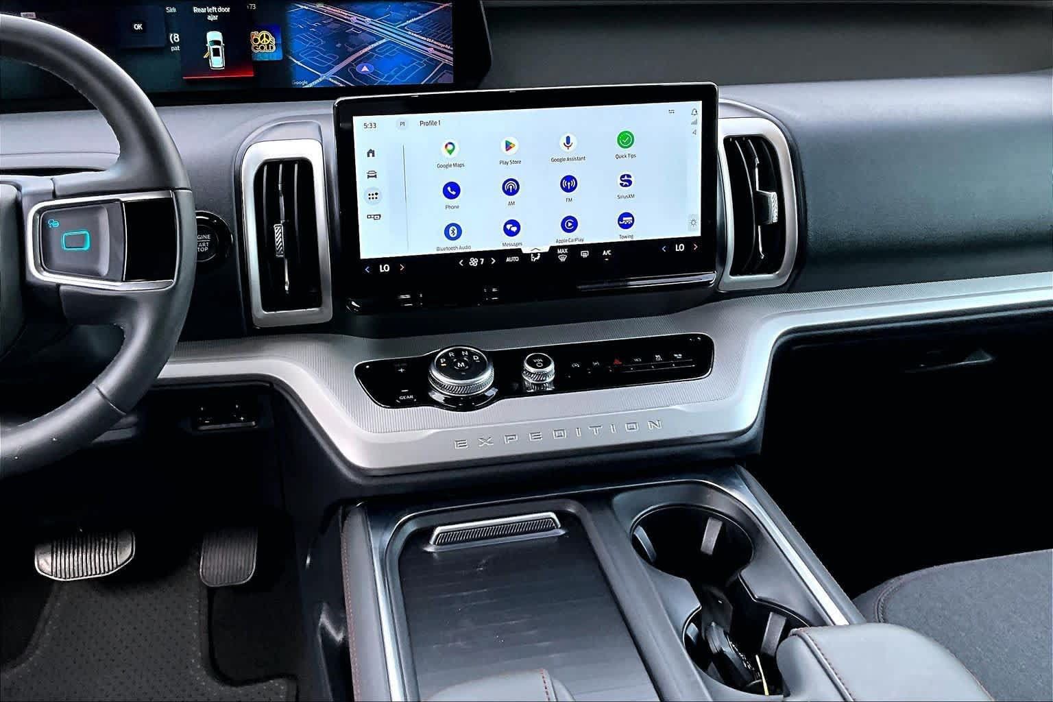 Certified 2025 Ford Expedition Active RWD image 7
