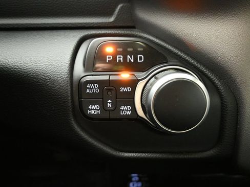 Used 2019 RAM 1500 Big Horn AWD/4WD image 31