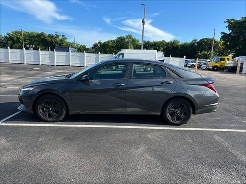 Used 2023 Hyundai Elantra SEL w/ Cargo Package FWD image 14
