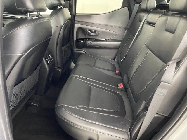 Certified 2022 Hyundai Santa Cruz Limited AWD/4WD image 15