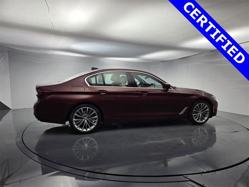 Certified 2023 BMW 530i w/ Premium Package image 12