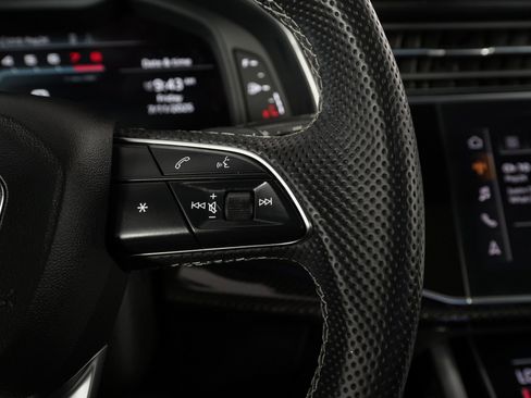 Used 2021 Audi SQ7 Premium Plus w/ Driver Assistance Package image 21