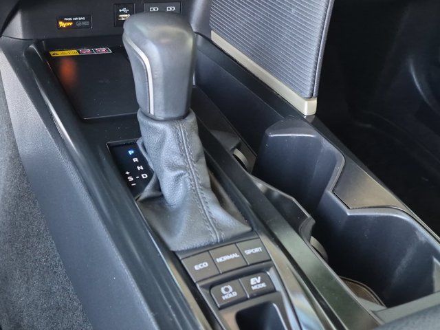 Used 2025 Toyota Camry SE FWD image 22