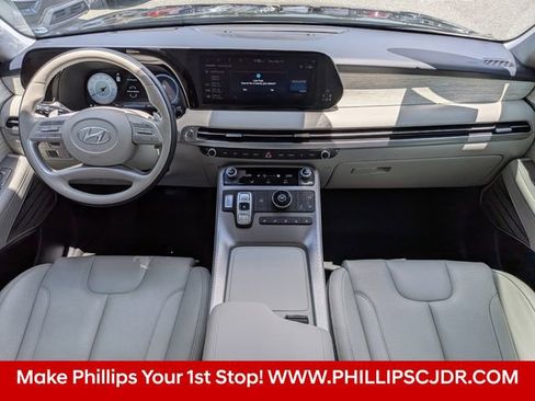 Used 2025 Hyundai Palisade Calligraphy FWD image 14