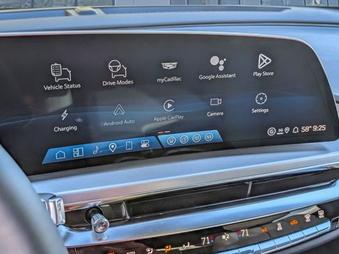 New 2026 Cadillac Lyriq Sport image 23