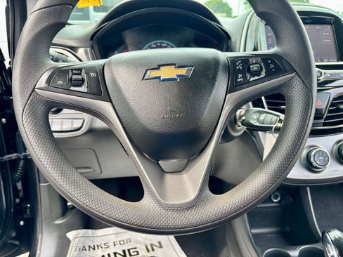 Used 2022 Chevrolet Spark LT FWD image 32