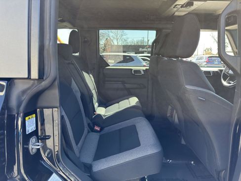 Used 2025 Ford Bronco Big Bend image 36