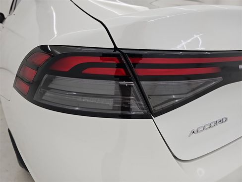 Certified 2024 Honda Accord EX image 36