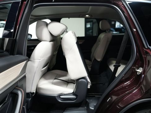 Used 2024 MAZDA CX-90 Plug-In Hybrid w/ Premium Pkg AWD/4WD image 33