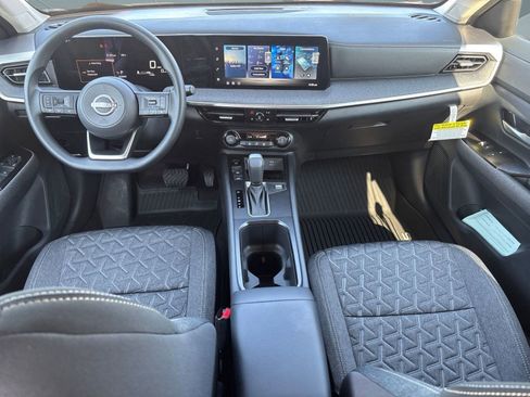 New 2026 Nissan Kicks SV image 15