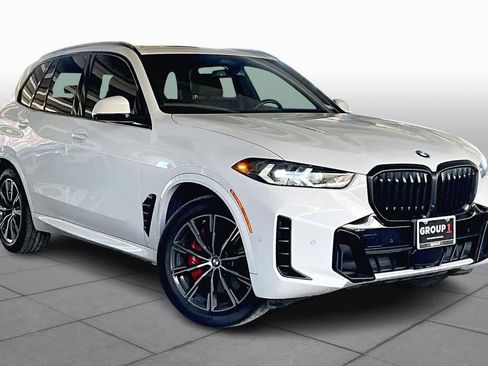 Used 2024 BMW X5 sDrive40i w/ M Sport Package image 2