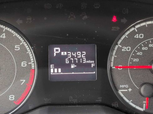 Used 2018 Subaru Impreza 2.0i Premium image 27