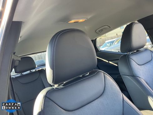 Used 2022 Chevrolet Bolt EUV LT w/ Convenience Package image 59