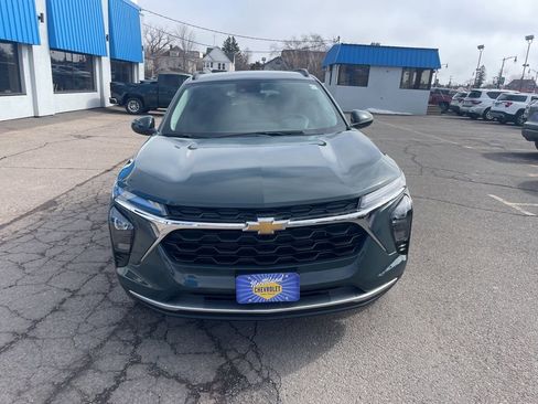 New 2026 Chevrolet Trax LT w/ LT Convenience Package image 2