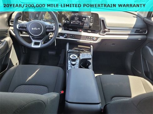 New 2025 Kia Sportage LX image 7