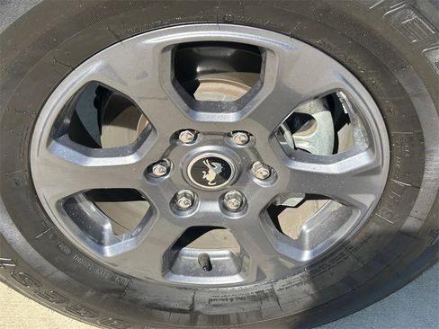 Used 2024 Ford Bronco Big Bend image 9