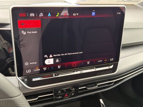 New 2026 Volkswagen Golf image 25